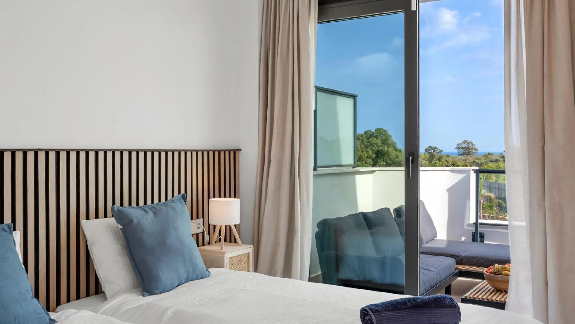 Top Floor Seaview Apartment Estepona