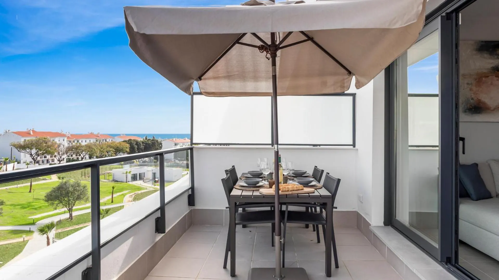 Top Floor Seaview Apartment Estepona 0*,