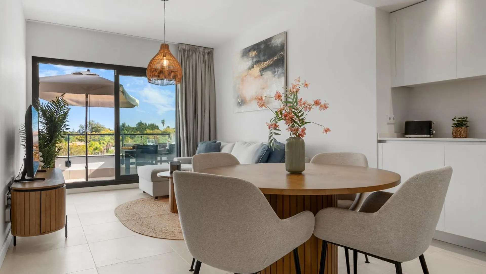 Top Floor Seaview Apartment Estepona 0*,  Spanien