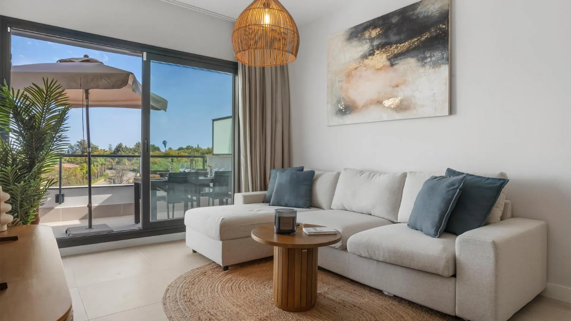 Top Floor Seaview Apartment Estepona